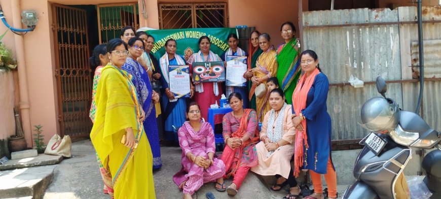 ମା'ଭୁବନେଶ୍ବରୀ ଓମେନସ୍ ଆସୋସିଏସନ୍ ପକ୍ଷରୁ ଅଙ୍ଗନଓ୍ବାଡ଼ି ଦିଦି ଏବଂ ଆଶା ଦିଦିଙ୍କୁ ସମ୍ମାନିତ