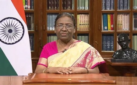 शिक्षक हमारे समाज के मार्गदर्शक : राष्ट्रपति