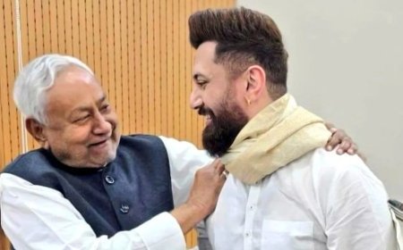 बिहार चुनाव : नीतीश के आवास पर मंथन
