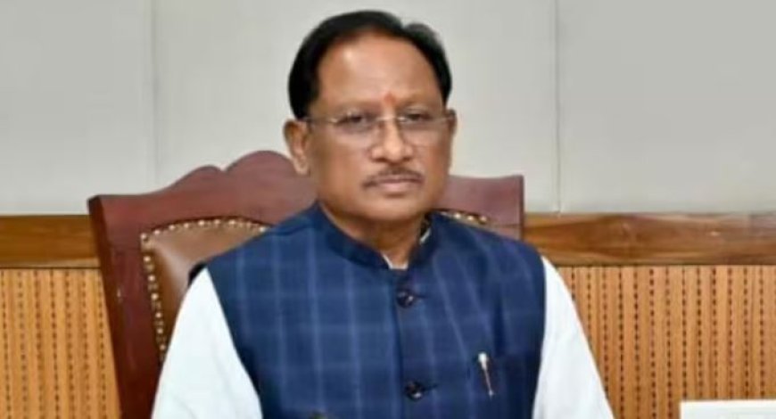बीजापुर में 34 इनामी नक्सलियों का सरेंडर